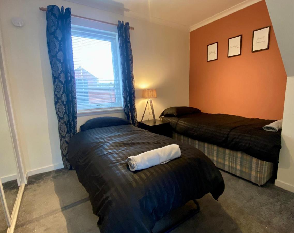 Cosy Cottage With Free Parking Close To Airport เอดินบะระ ภายนอก รูปภาพ